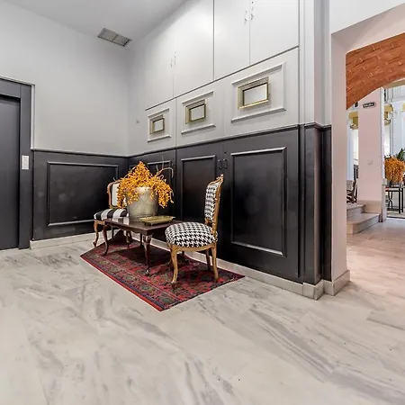 Palacio De Rojas By Moontels アパート